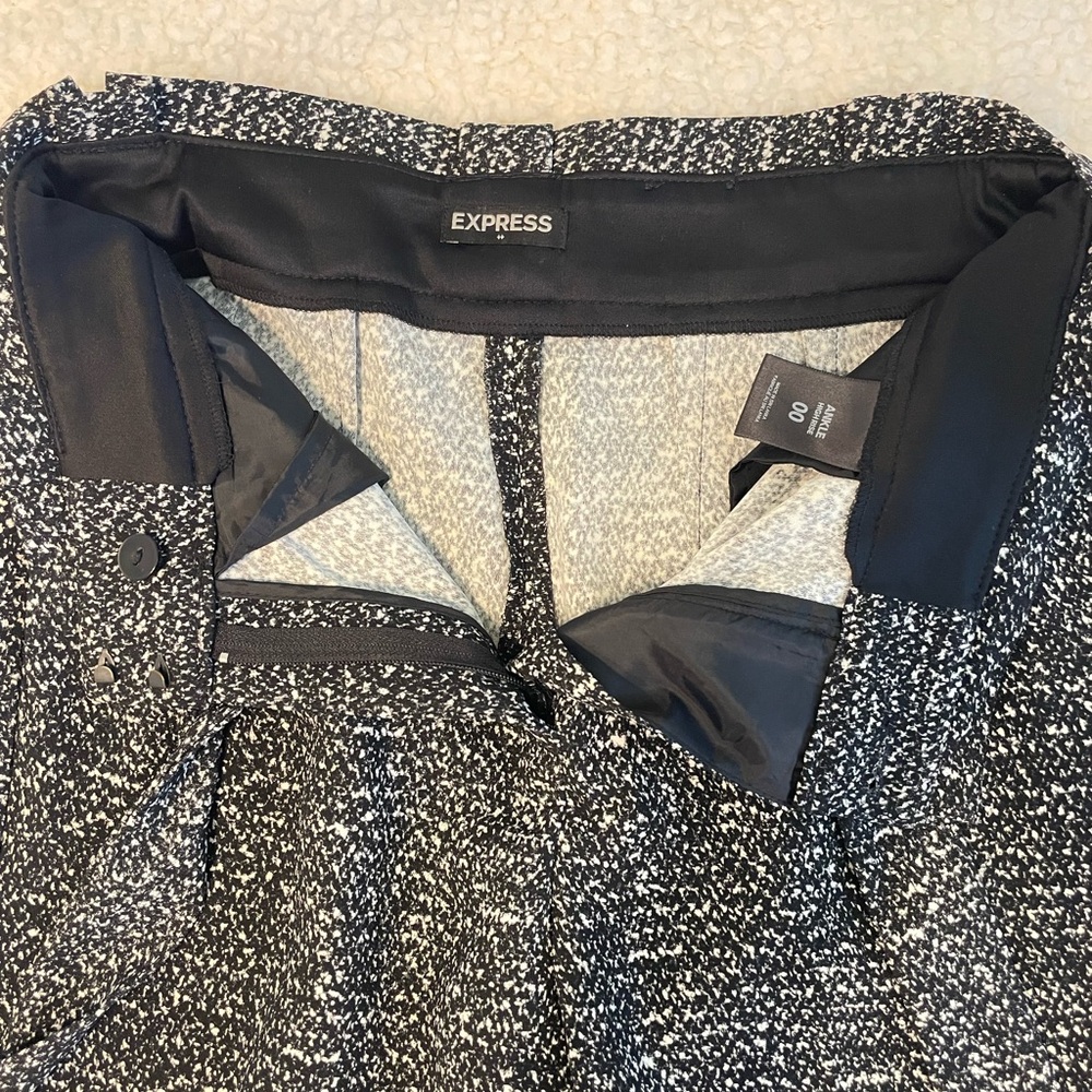 Express High Rise Ankle Pant - Picture 2 of 3